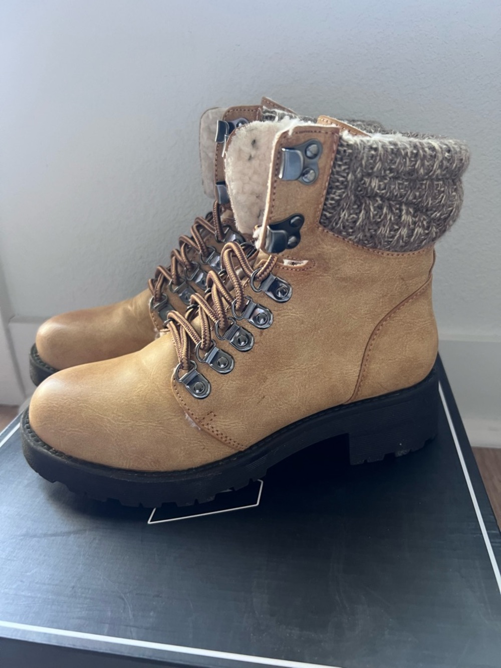 Mia Maylynn Moto Hiking Boot - Picture 6 of 7